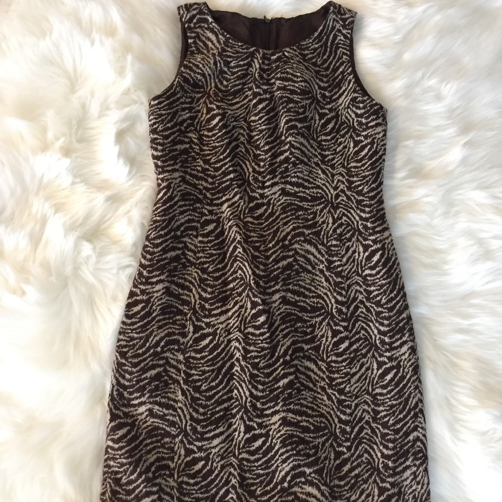 Ann Taylor 0 Petite Animal print Dress
